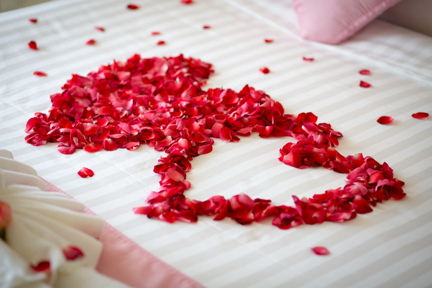 6 Steamy Aphrodisiacs to Keep the Bedroom Hot on Valentine’s Day