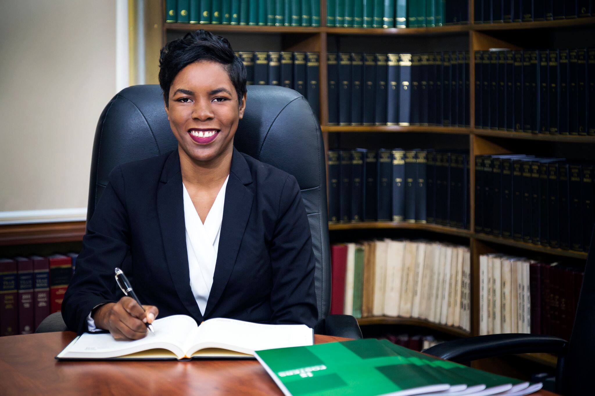 Rowana-Kay Campbell Becomes First Jamaican to be Awarded Prestigious Oxford Scholarship